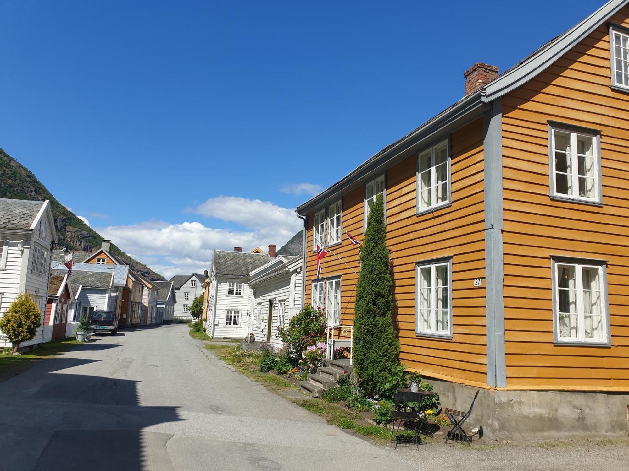 Kvammehuset Pa Gamle Laerdalsoyri Villa Exterior photo