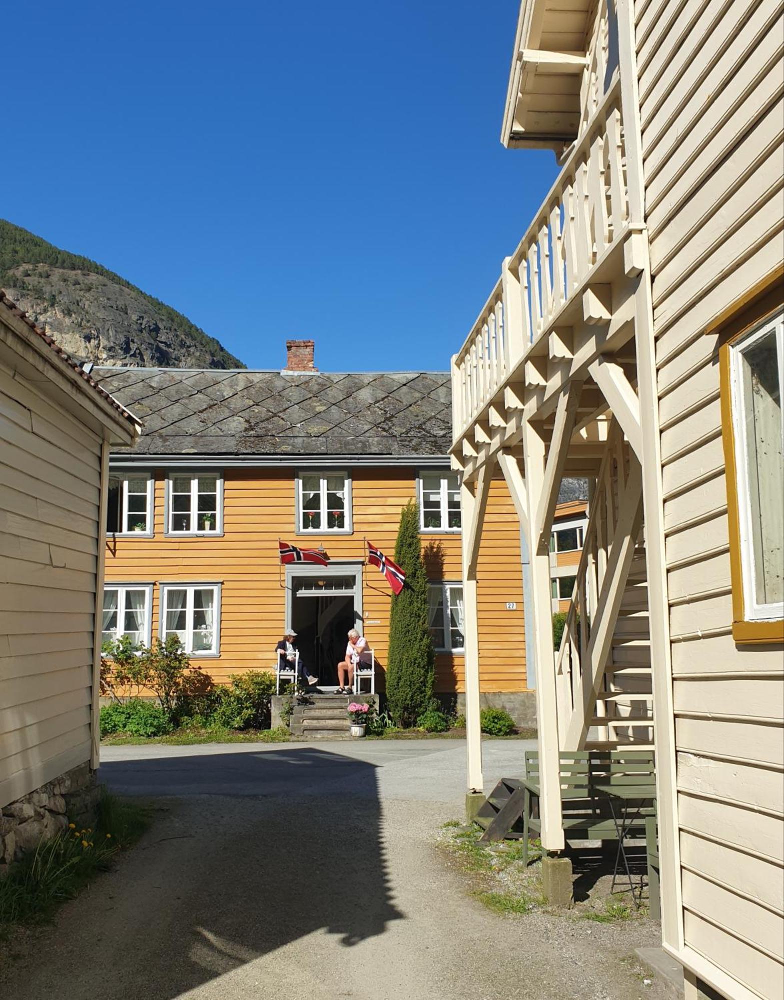 Kvammehuset Pa Gamle Laerdalsoyri Villa Exterior photo